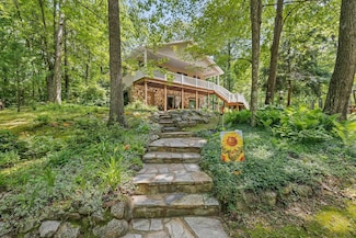 10801 N Pine Grove Rd, Vestaburg, MI 48891