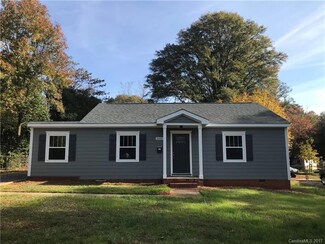 2615 Ashley Rd, Charlotte, NC 28208