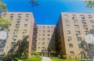 87-40 Francis Lewis Blvd Unit A45, Queens Village, NY 11427