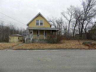 3 Ockway St, Worcester, MA 01604