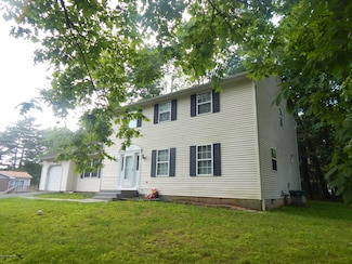 111 Lilac Dr, East Stroudsburg, PA 18301