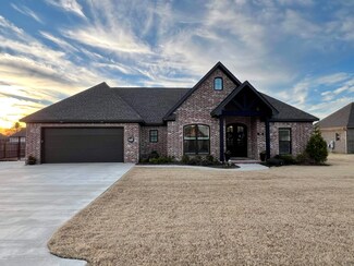 211 Walton Cir, Manila, AR 72442