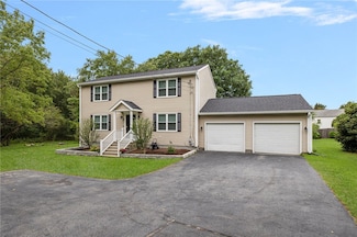 5 Cyr Ct, West Warwick, RI 02893