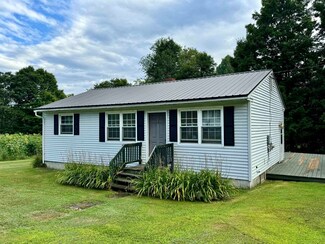 43 Baldwin St, North Stratford, NH 03590