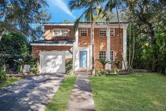 6921 Portillo St, Miami, FL 33146