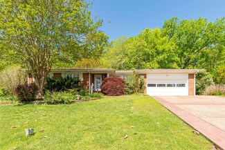1317 Northgate Cir, Hixson, TN 37343
