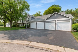95 Midhurst Ct Unit 201D, Naperville, IL 60565