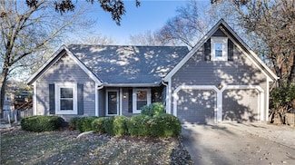 4047 SW Orleans Ct, Lees Summit, MO 64082