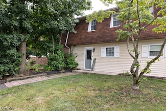 109 La Cascata, Clementon, NJ 08021