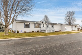 884 Meadowlark Cir, Sandwich, IL 60548
