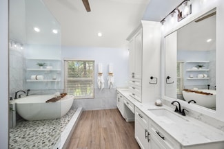 22 Windfern Place, Spring, TX 77382