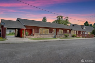 284 Division Ave, Morton, WA 98356