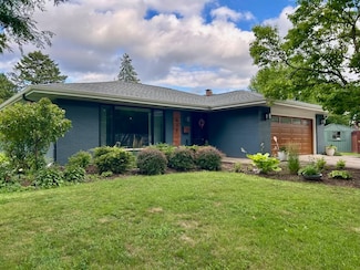 419 S Royal Ct, Palatine, IL 60067