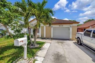 823 E Palm Run Dr, North Lauderdale, FL 33068