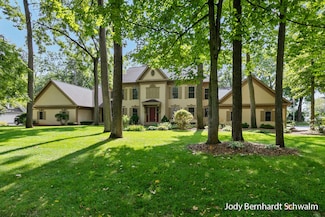8307 Wallinwood Springs Dr Unit 27, Jenison, MI 49428