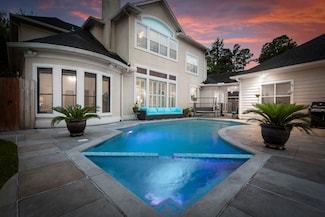 13207 Regency Oak Ln, Cypress, TX 77429