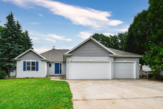 3012 N Oneida St, Appleton, WI 54911