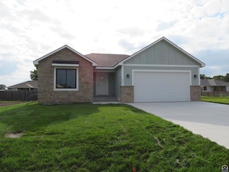 106 Hickory St, Perry, KS 66073