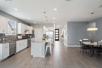339 Climbing Rock Loop, Dripping Springs, TX 78620
