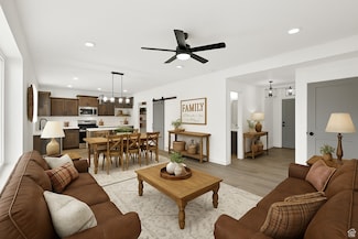 1317 N 1850 W, Clinton, UT 84015