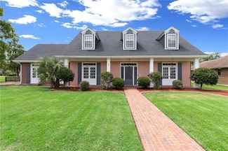 31 W Woodlawn Dr, Destrehan, LA 70047