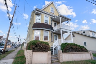 76 Planten Ave, Prospect Park, NJ 07508