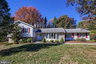 203 Lahoma Ln, Reading, PA 19601