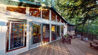 9325 Hillcrest Dr, Bridgman, MI 49106