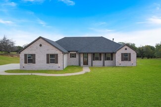 417 Caprock St, Azle, TX 76020