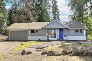 725 N 195th St, Shoreline, WA 98133