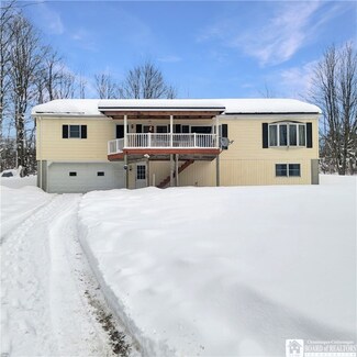 4614 Hale Rd, Bemus Point, NY 14712