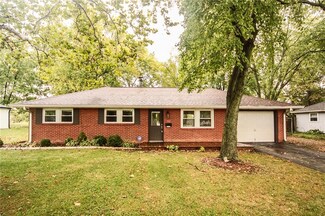 929 Sweetbriar Ave, Whiteland, IN 46184