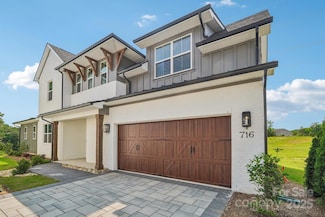 716 Flare Dr, Tega Cay, SC 29708