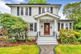 524 Ash St, Brockton, MA 02301