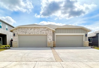 700 Wheatfield Dr, Venus, TX 76084