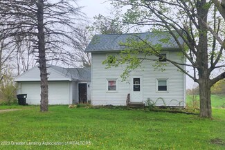 5610 W Vermontville Hwy, Charlotte, MI 48813