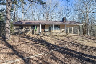 102 Gadd Rd, Potts Camp, MS 38659