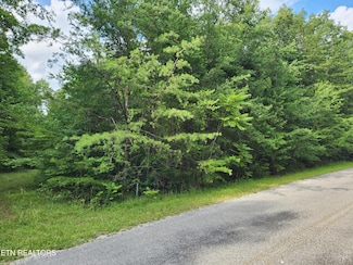218 Malvern Rd, Crossville, TN 38558