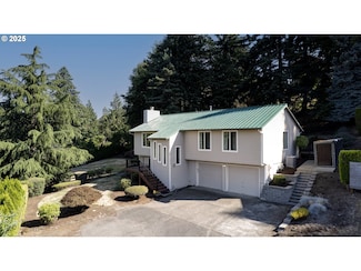 17304 Parkers Dr, Gladstone, OR 97027