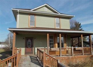 5350 E North St, Butlerville, IN 47223