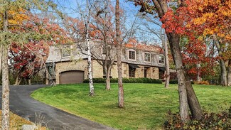 10 Eldorado Dr, Saint Paul, MN 55110