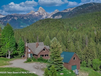 475 E Alta Ski Hill Rd, Alta, WY 83414