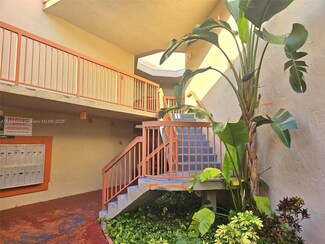 10233 NW 9th Street Cir Unit 202-1, Miami, FL 33172