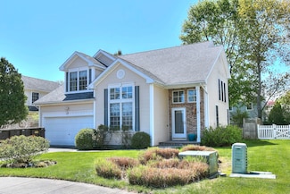 41 Ennis Ln, Fairfield, CT 06824