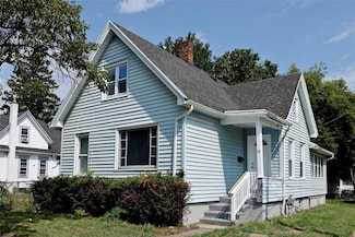 32 van Stallen St, Rochester, NY 14621
