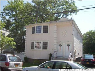 285 Gordon St, Staten Island, NY 10304