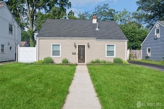 208 Penn Ave, Edison, NJ 08817