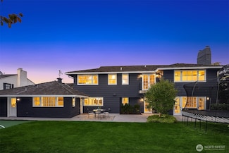 5727 63rd Ave NE, Seattle, WA 98105