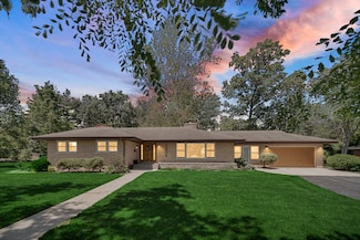 1006 Gardner Rd, Flossmoor, IL 60422