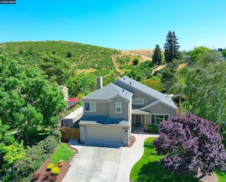 594 Morning Glory Dr, Benicia, CA 94510